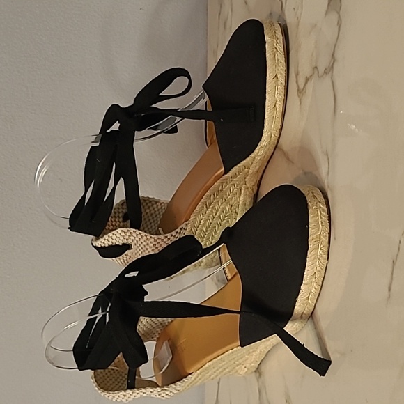 J. Crew Black Jute Closed Toe Wedges Espadrilles Sandals Sz 8 Boho Classic Chic - Picture 2 of 13